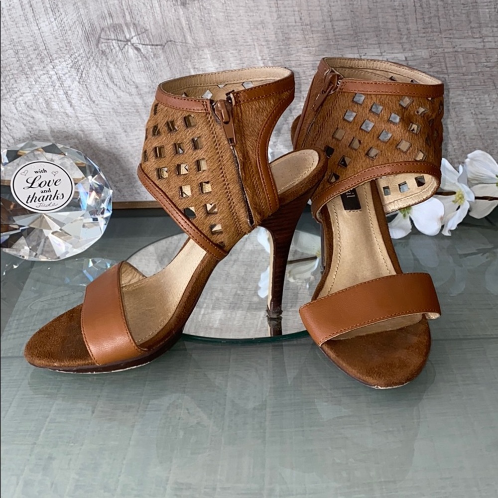 Pilar Abril leather suede open toe ankle heels